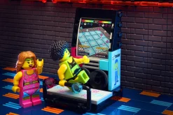 The Brick Show Shop Arcade Dance Machine Minifig Building Set made using LEGO parts - B3 C