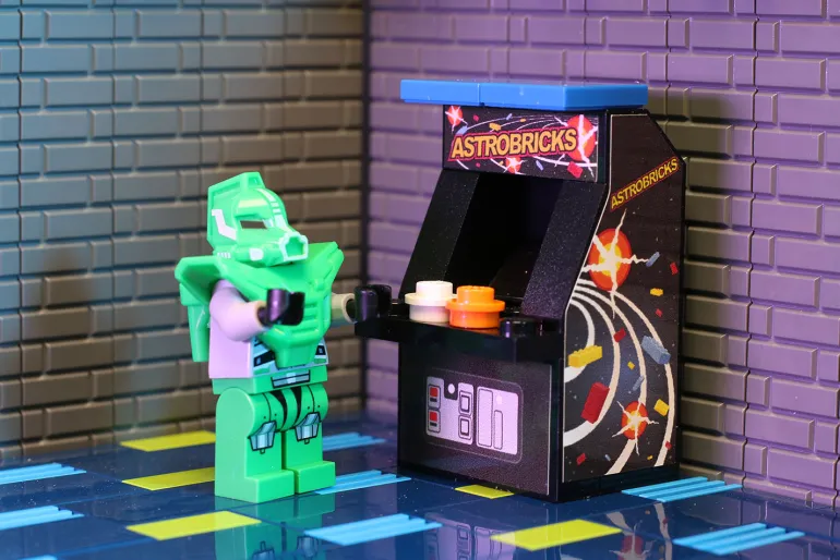 The Brick Show Shop Astrobricks Arcade Machine made using LEGO parts - B3 Customs