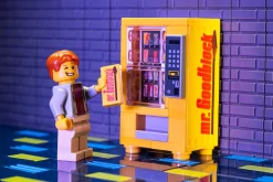 The Brick Show Shop Mr. Goodblock - B3 Customs® Candy Vending Machine