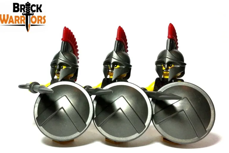 The Brick Show Shop Spartan Shield for your LEGO® Minifigures